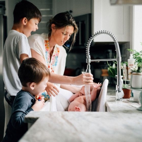 Bain lotus pour lavabo - Blanc et gris | Blooming Baby