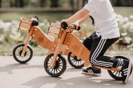 Vélo d'équilibre Tiny Tot PLUS - Bamboo | Kinderfeets