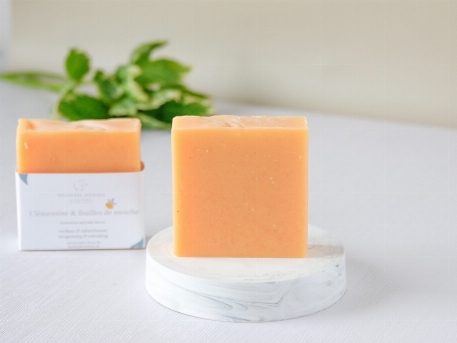 Savon en barre - Clémentine et feuilles de menthe | Savonnerie Poussière D'Étoile