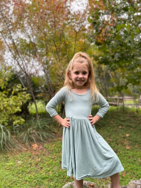 Robe réversible Teagan - Sage and Pine | Vignette