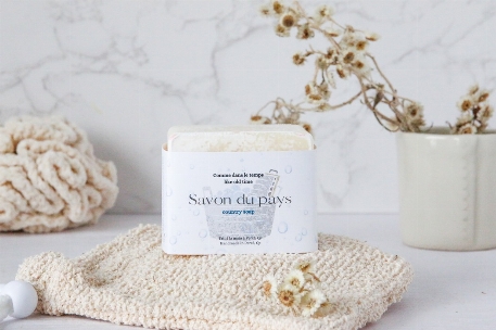 Savon du pays - Détachant | Savonnerie Poussière D'Étoile