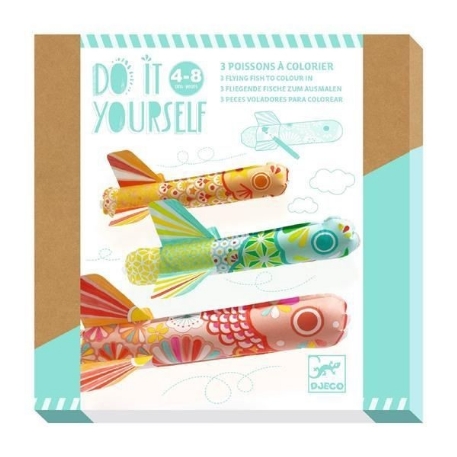 DIY - Coloriage - Koinobori (3 poissons volants) | Djeco