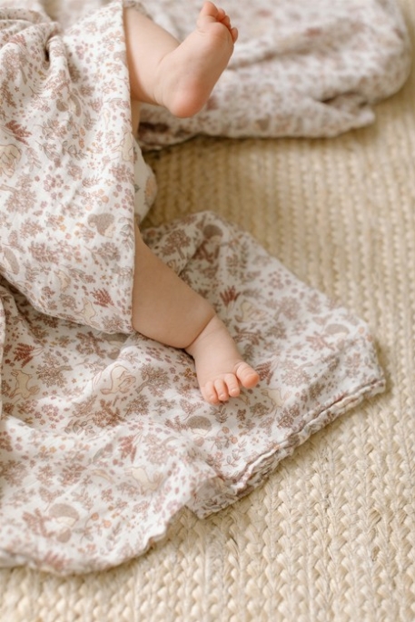 Couverture en mousseline de bambou - Hedgehog Forest | Loulou Lollipop