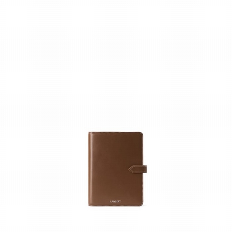 Le ARIEL- Couverture à carnet en cuir vegan - Hazelnut | Lambert